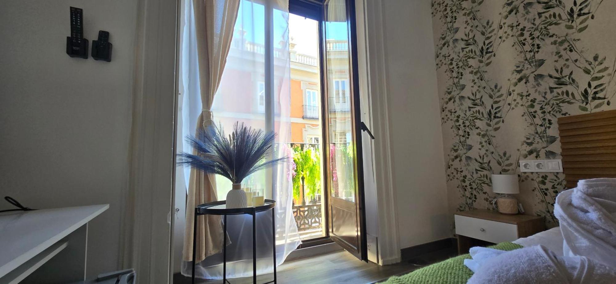 Habitaciones Universal Madrid Extérieur photo