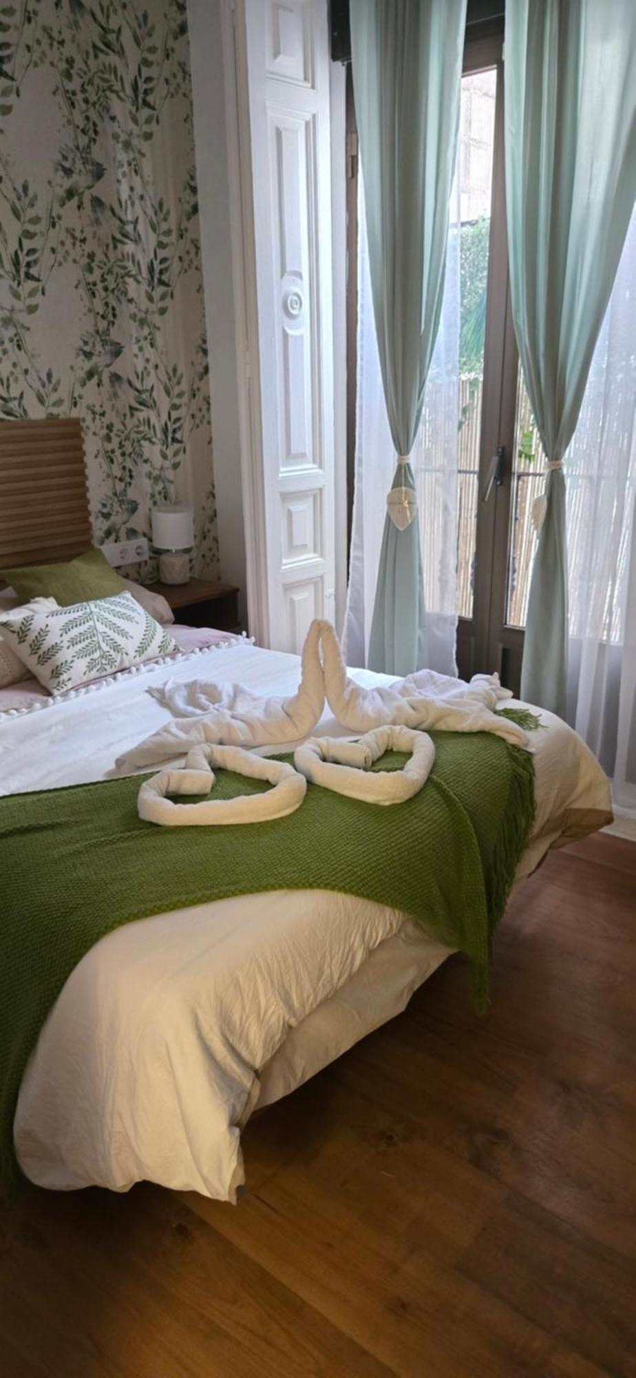 Habitaciones Universal Madrid Extérieur photo