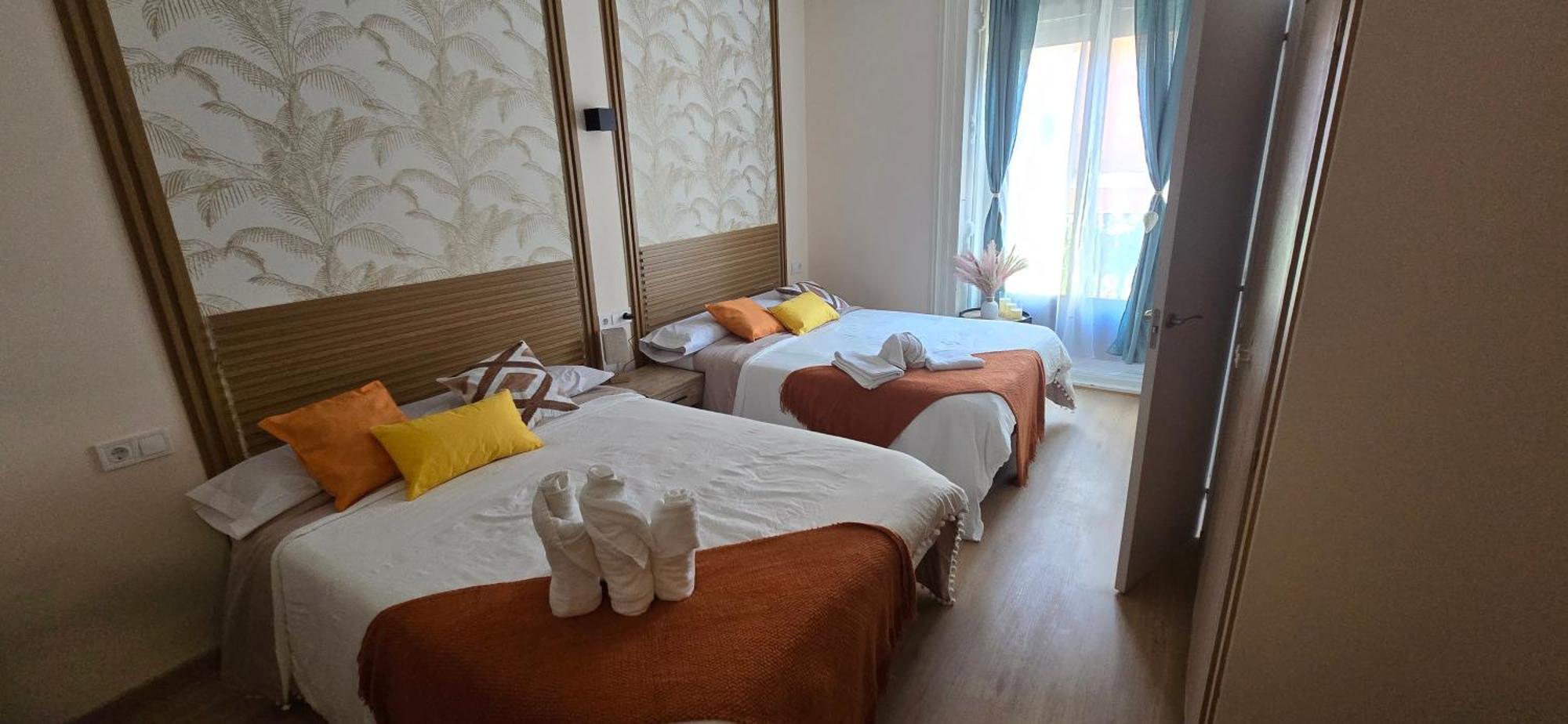 Habitaciones Universal Madrid Extérieur photo