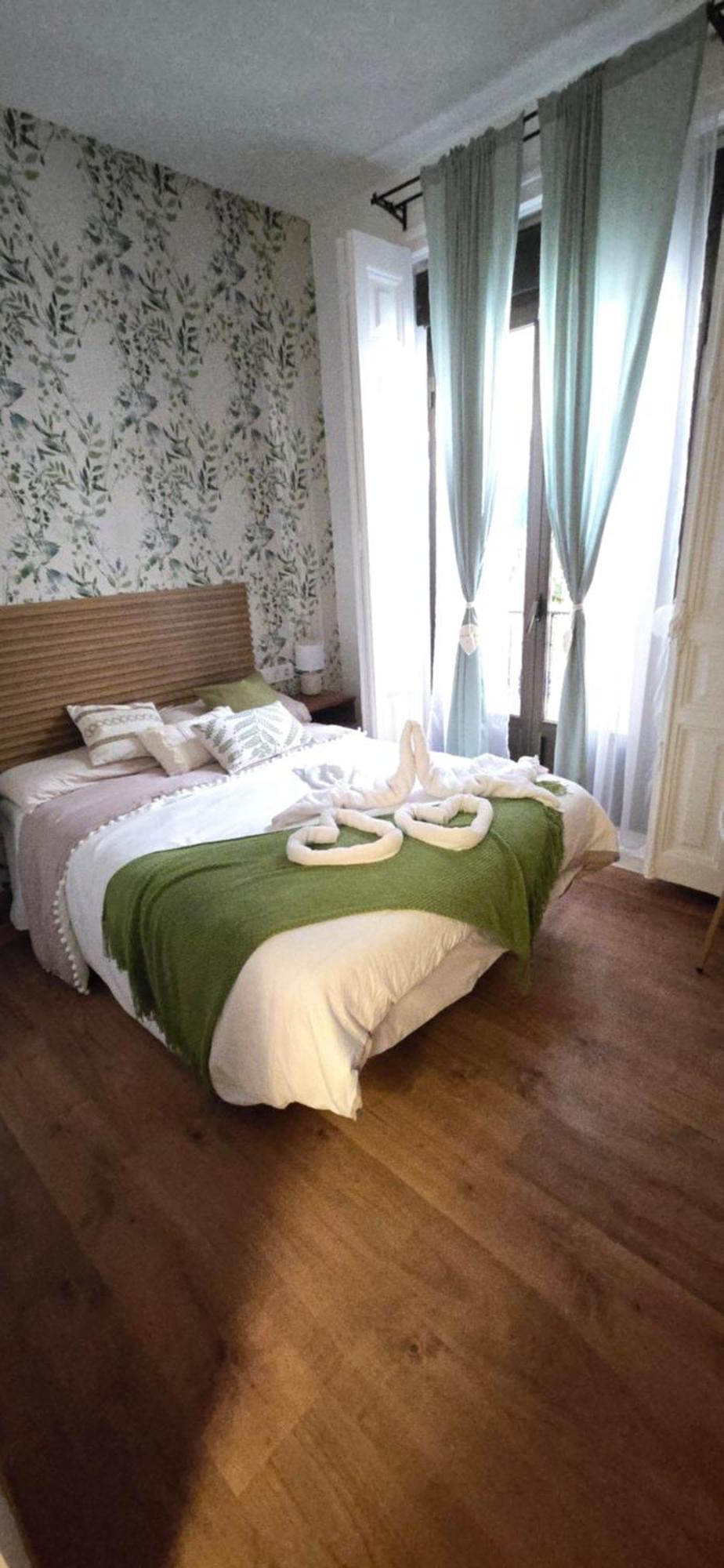 Habitaciones Universal Madrid Extérieur photo